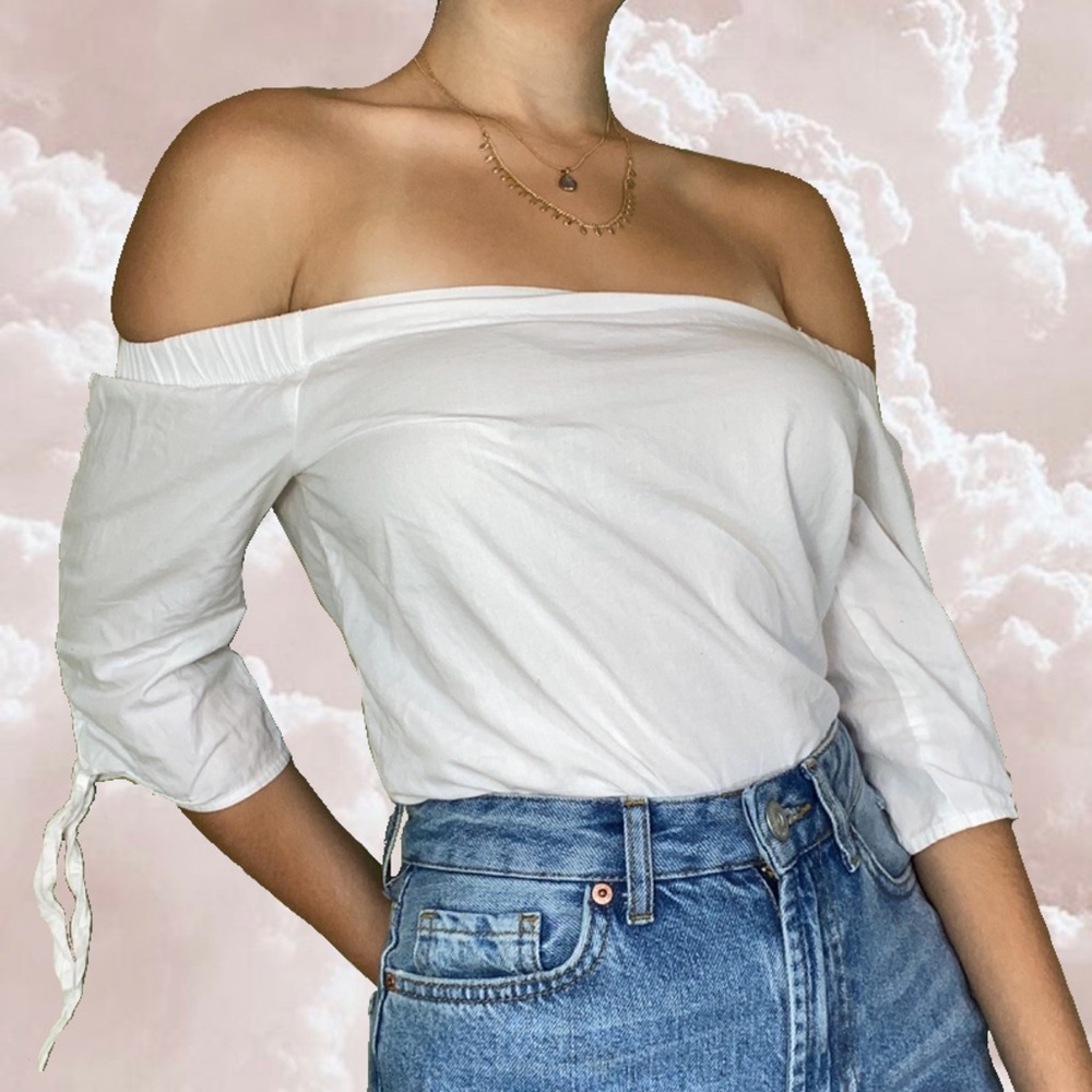 Off-The-Shoulder White Top - Picture 2 of 6